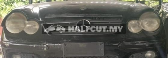 MERCEDES BENZ W203 271 946 AND SPARE PARTS FOR SALE HALFCUT HALF CUT