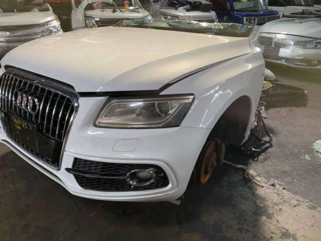 AUDI Q5 CNC WHITE HALFCUT HALF CUT ENGINE GEARBOX