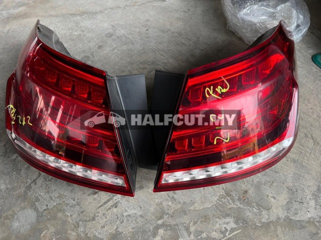 MERCEDES BENZ W212 E class facelift TAILLAMP TAILLIGHT TAIL REAR LAMP LIGHT boot lid