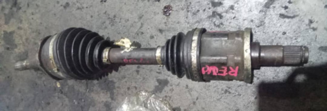 TOYOTA HILUX REVO 2.4 FRONT DRIVE SHAFT F/L