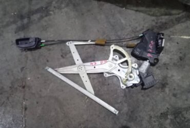 TOYOTA VIOS NCP93 FRONT DOOR GEAR F/R