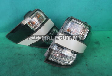 TOYOTA VELLFIRE ANH20 TAIL LAMP 8-29
