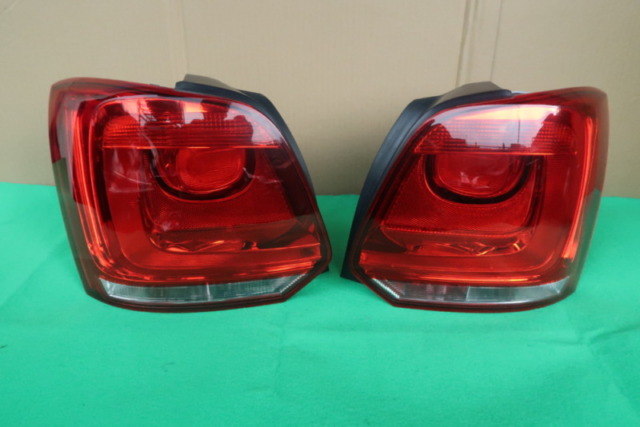 VOLSWAGEN POLO TAIL LAMP PER SIDE