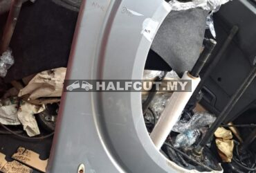 NISSAN NAVARA D40 FRONT FENDER RH