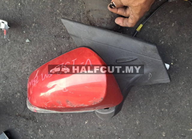 TOYOTA VIOS NCP152 SIDE MIRROR 13WY RH