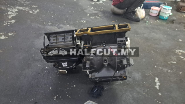 TOYOTA HILUX KUN26 AIRCOND BLOWER