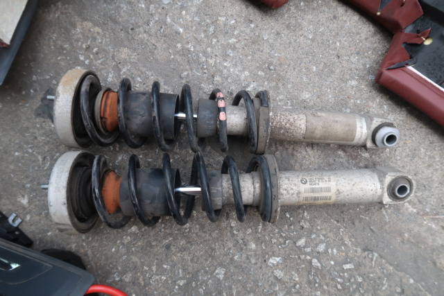 BMW 630i ABSOBER REAR SET