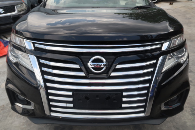 NISSAN ELGRAND 2014 HALF CUT