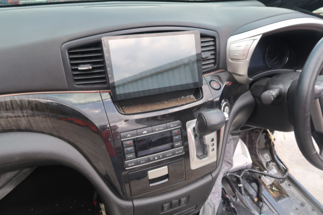 NISSAN ELGRAND 2014 HALF CUT