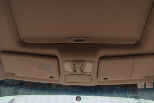 NISSAN ELGRAND REAR CUT