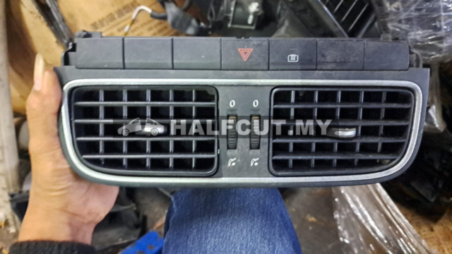 VOLKSWAGEN POLO AIRCOND PENEL COVER