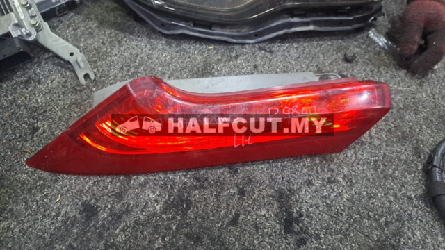 HONDA CRV TOA  REFLECTOR TAIL LAMP LH