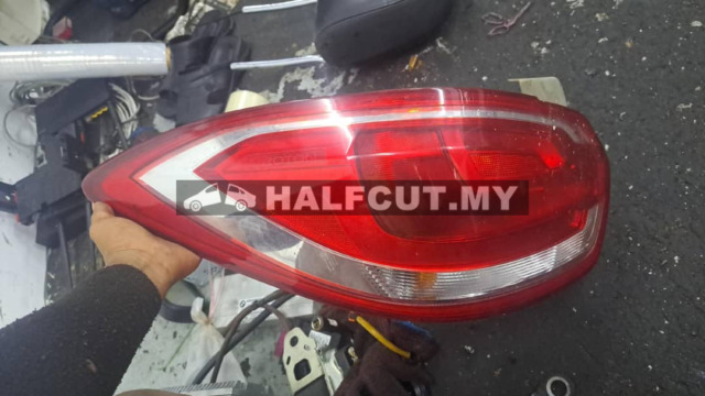 PROTON PERSONA NEW TAIL LAMP( 24622) LH