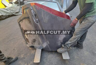 HONDA JAZZ T5A REAR DOOR R/L