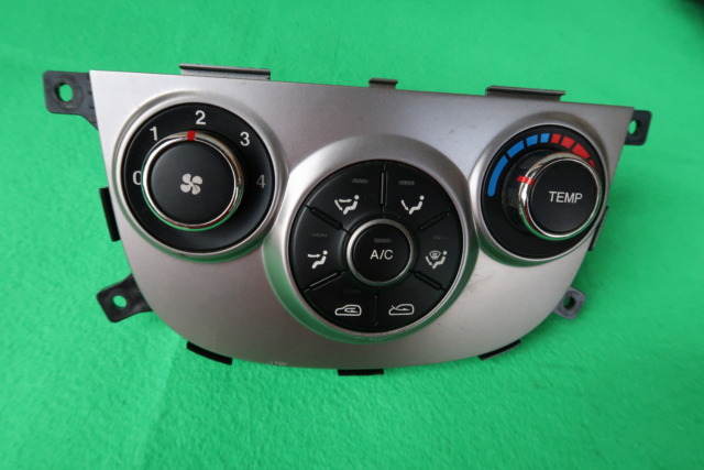 HYUNDAI SANTAFE AIR COND SWITCH