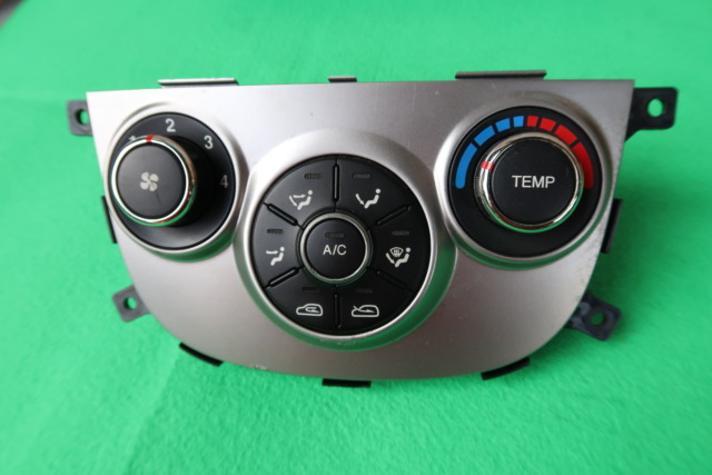 HYUNDAI SANTAFE AIR COND SWITCH