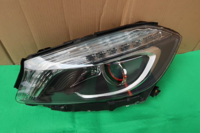 MERCEDES W176 HEADLAMP RED EYE LH