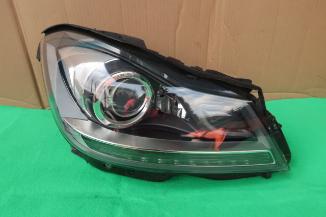 MERCEDES W204 FACELIFT HEADLAMP RH