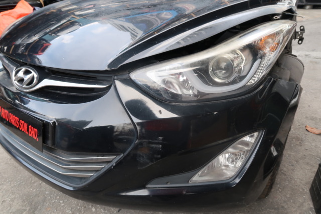 HYUNDAI ELANTRA HALF CUT