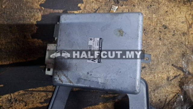 TOYOTA ALPHARD 20 STEERING ECU (89650-58051)