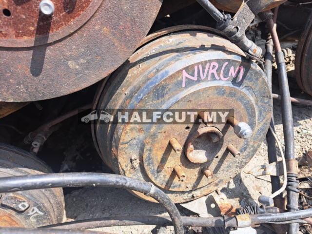 NISSAN NAVARA NEW REAR AXLE