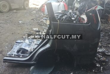 TOYOTA INNOVA REAR FENDER RH