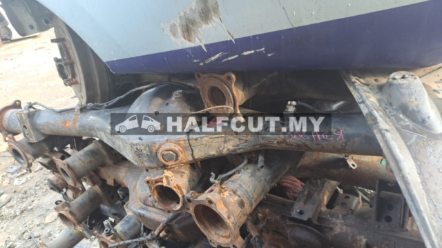 TOYOTA HIACE KDH200 REAR AXLE KOSONG