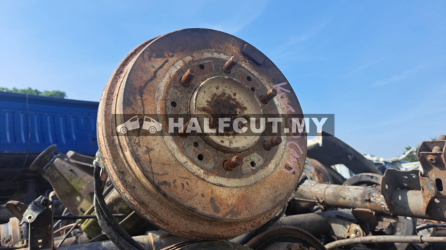 TOYOTA HILUX KUN25 REAR AXLE