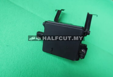 TOYOTA VELLFIRE ALPHARD AGH30 RADAR SENSOR