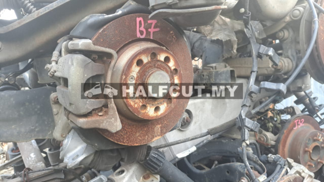 VOLKSWAGEN PASSAT B7 REAR AXLE