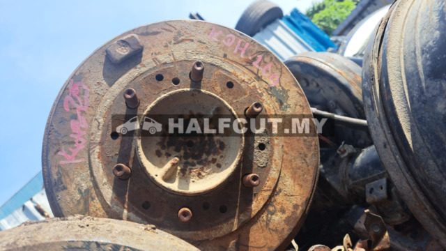 TOYOTA HIACE KDH200 REAR AXLE