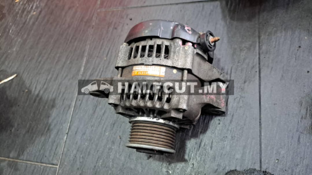 TOYOTA HIACE KDH200 1KD ALTERNATOR