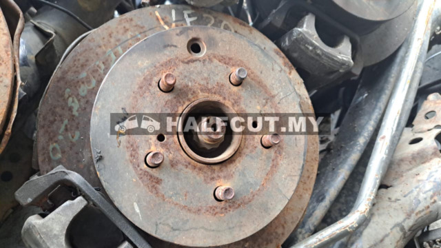 TOYOTA VELLFIRE 20 4WD REAR AXLE