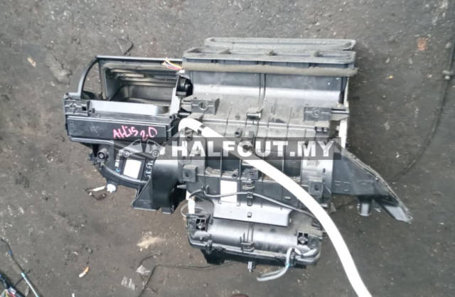 TOYOTA ALTIS 2.0 AIRCON BLOWER