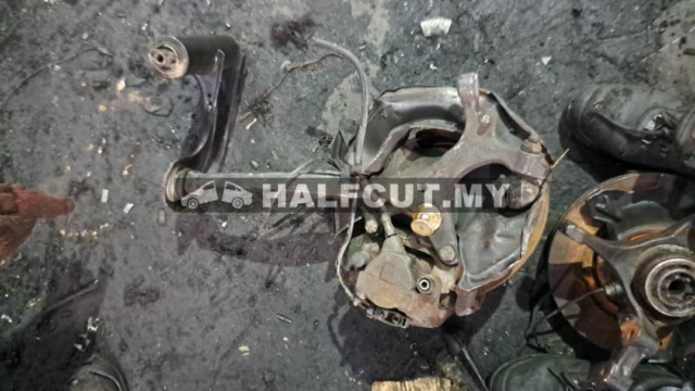 MERCEDES BENZ W210 FRONT KNUCKLE ABS F /L