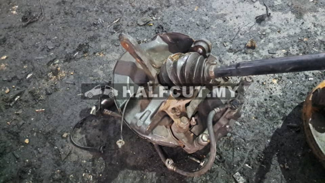 HONDA STREAM RN6 FRONT KNUCKLE ABS F/ R