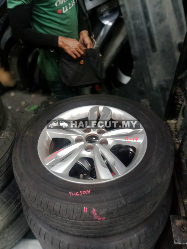 HYUNDAI TUCSON  G4KD   SPORT RIM R17