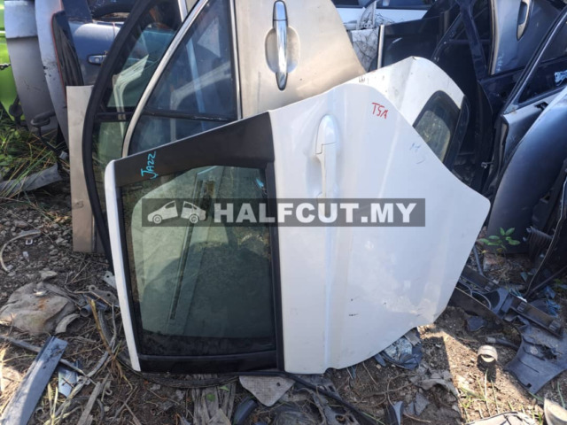 HONDA JAZZ T5A REAR DOOR R/L