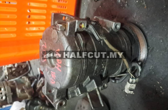 TOYOTA HIACE KDH200 2KD COMPRESSOR