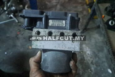 TOYOTA CAMRY ACV40 ABS PUMP 'XG