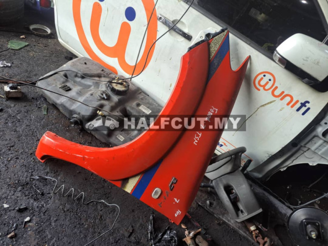 TOYOTA FORTUNER 2TR FRONT FENDER LH