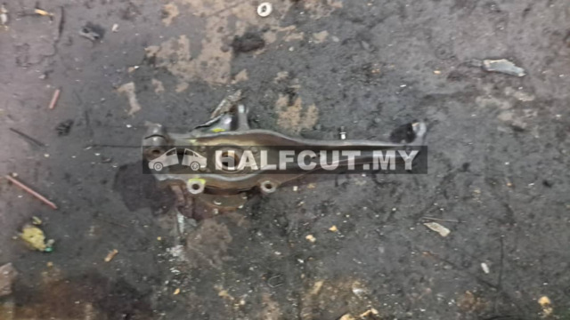 NISSAN NAVARA ALTO D40 FRONT KNUCKLE&DRIVE SHAFT F/ R ABS