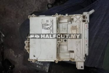 TOYOTA HILUX REVO FUSE BOX (89221-0KG60) 5Y