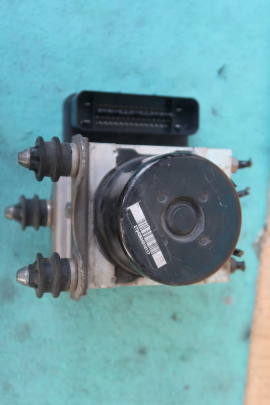 AUDI A7 ABS PUMP 4L0614517L