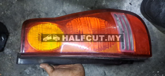 HYUNDAI MATRIX TAIL LAMP (92402-170) RH