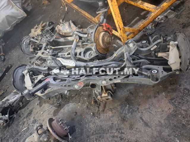 VOLKSWAGEN PASSAT B7 CDA REAR AXLE