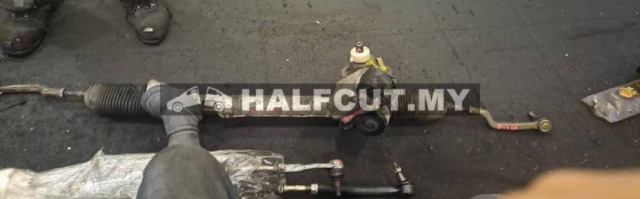 MERCEDES BENZ B180 STEERING RACK