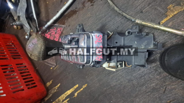 TOYOTA ALTIS 2005 GEAR LEVER