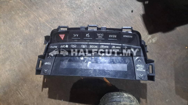 TOYOTA VELLFIRE 20 2.4 AIRCOND SWITCH