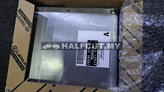 TOYOTA HIACE KDH200  ENGINE ECU (89661-0L020)